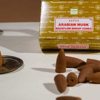 Encens Satya Musc arabe en cônes à refoulement 3 zyaNnG6kUxACBQutTk0NXRrPJ6huyGtbzxjjWTlGcFo