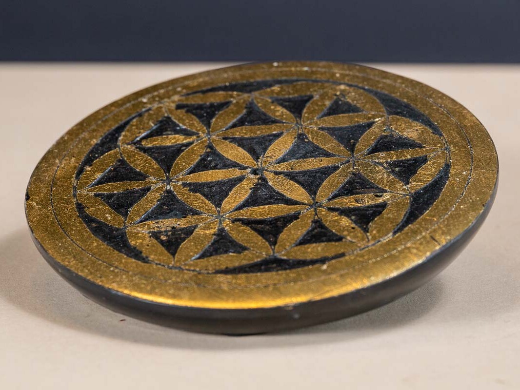 Porte-encens rond en pierre Fleur de vie doré 10 Porte-encens rond en pierre Fleur de vie doré