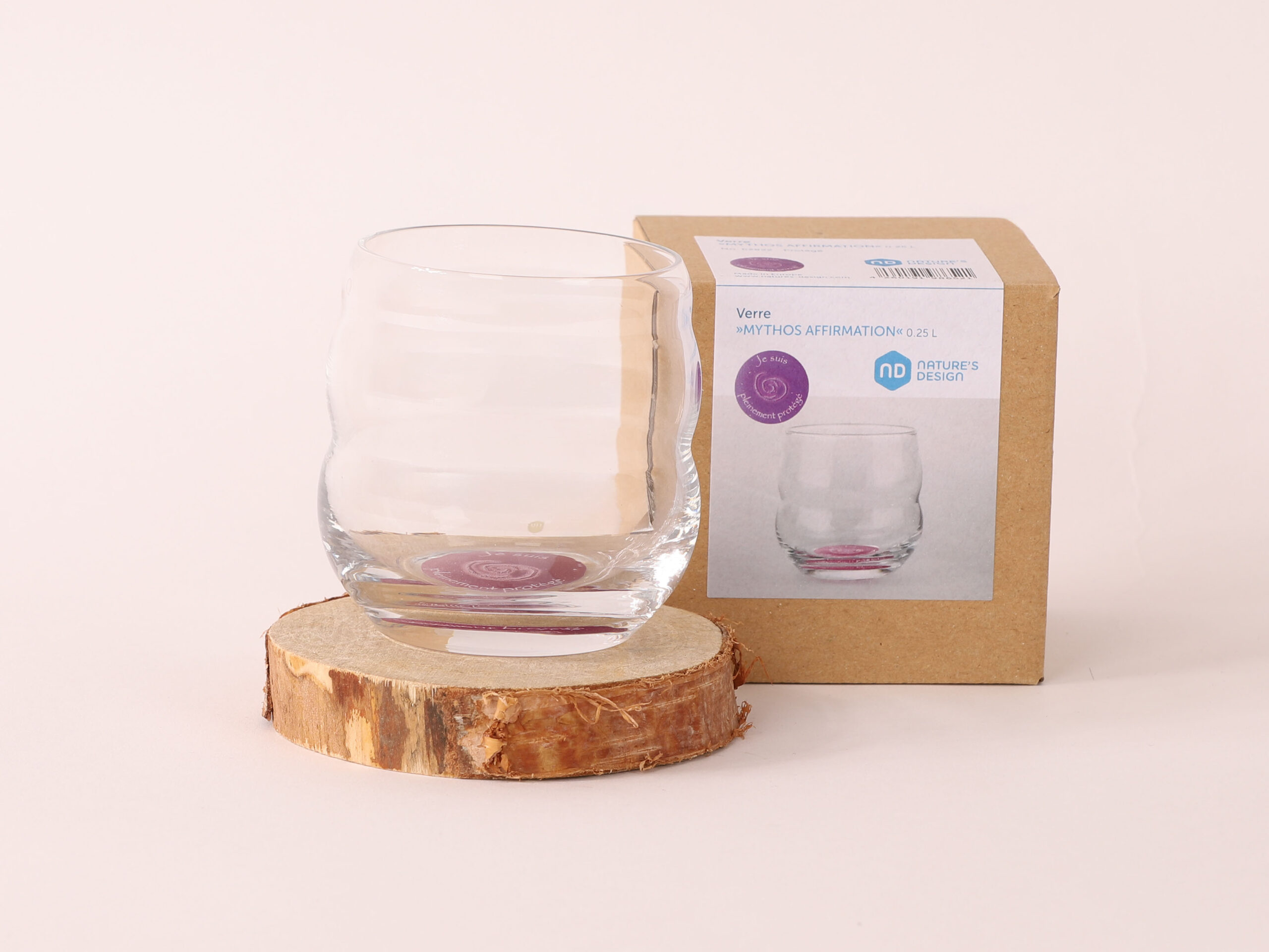 Verre énergisant Mythos affirmation protégé