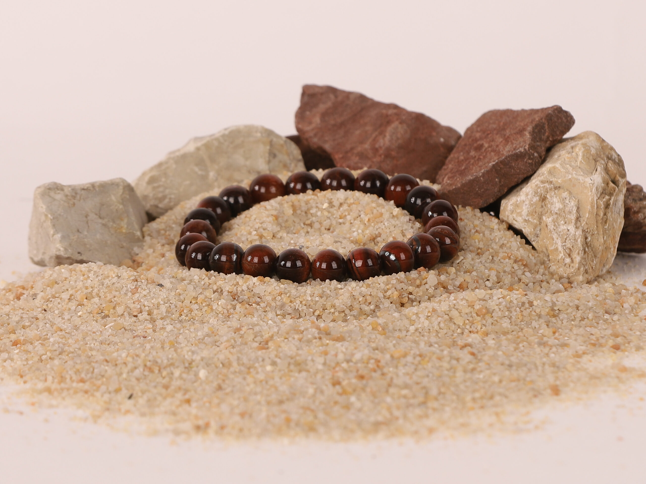 Bracelet Œil de Taureau 'A' perles 8mm 3 FzMrlHzYP fjymlgBan6wHVgegxmcYcon3x94UWKGd4 scaled