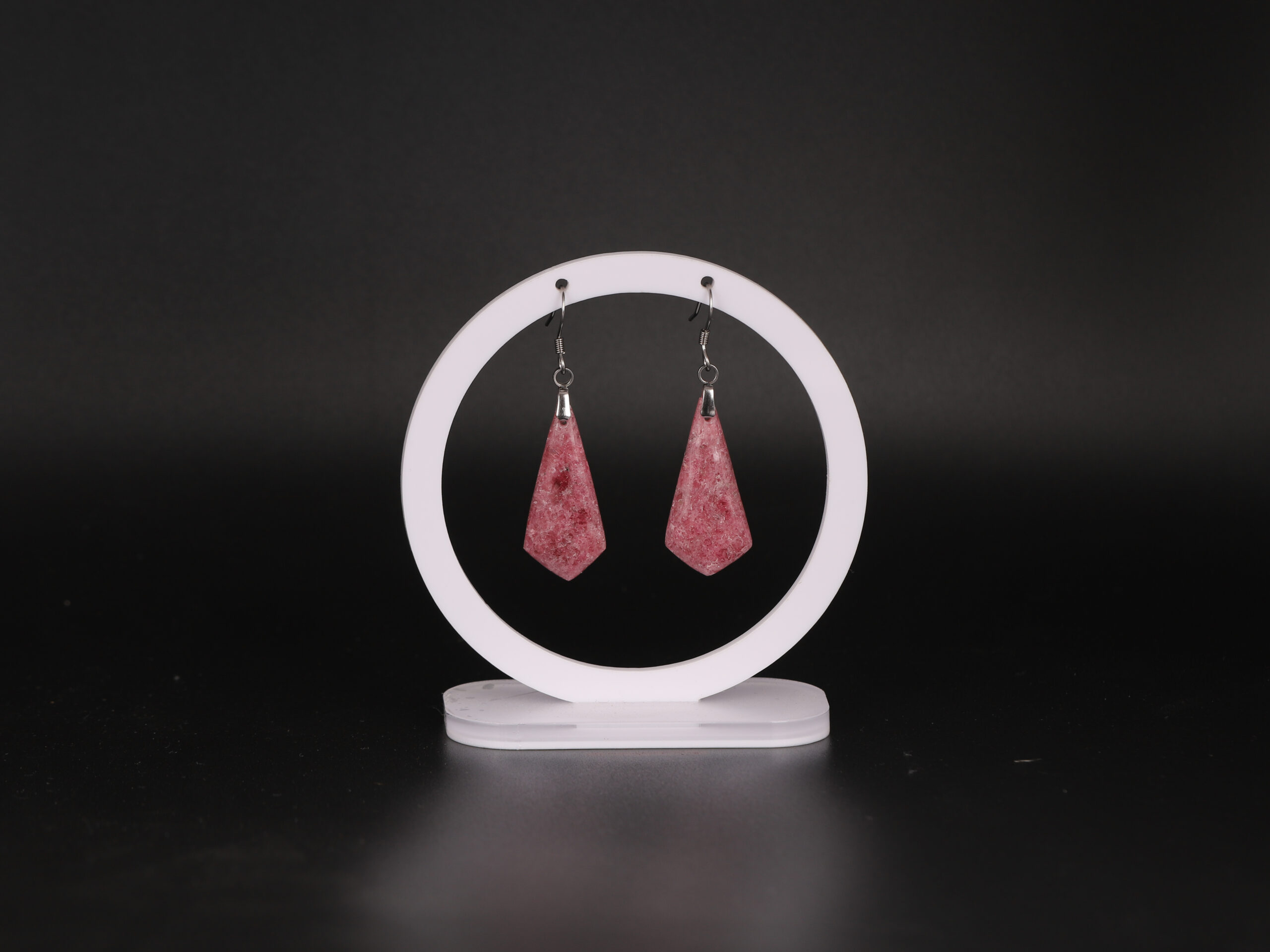 Boucles d'oreilles cravate en Rhodonite attache crochet