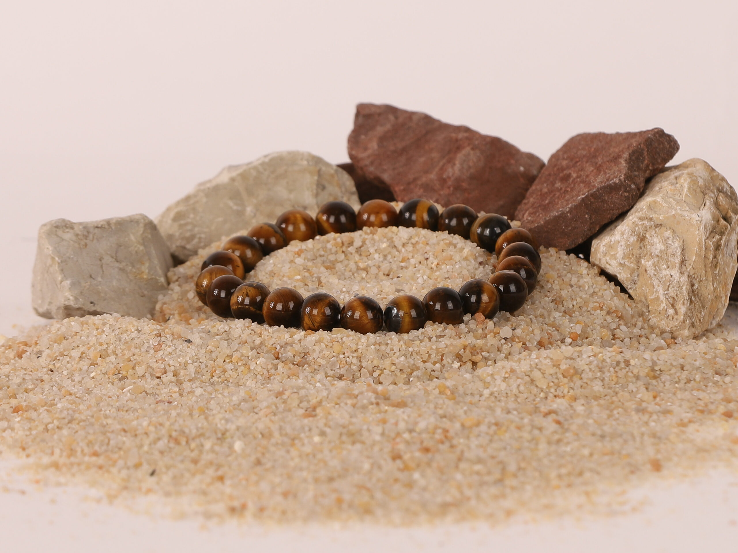 Bracelet Œil du Tigre 'A' perles 8mm 3 Pcal9dRc8Y4rTFc2ULLBo7Zn5xZdNPUOBwbUM5LuTyc scaled