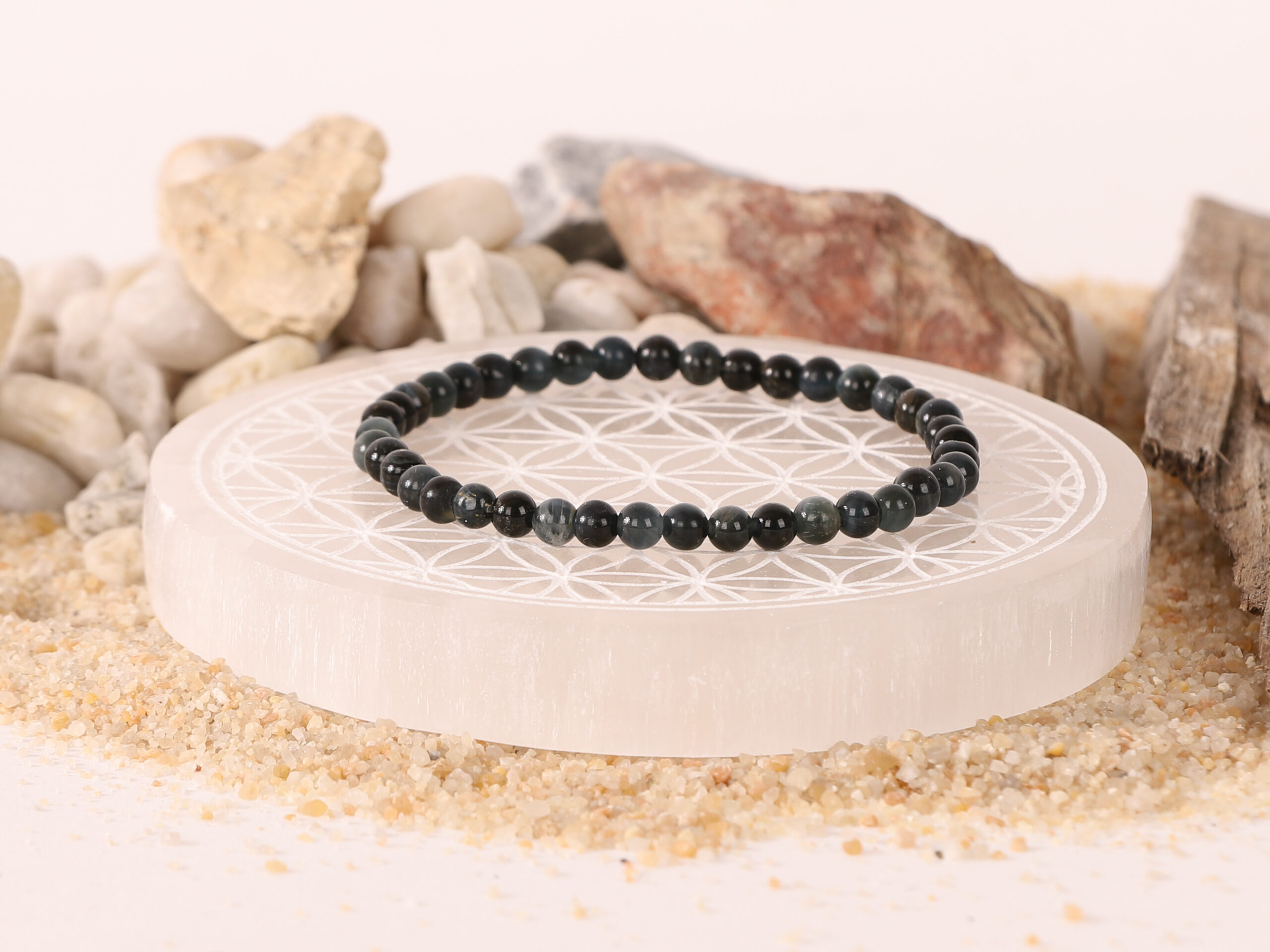 Bracelet Œil de Faucon 4mm 3 WySIYrl2SLZQ9JNWLRnmaHlr7VO8Q8GhZ4K9OM mJfQ scaled