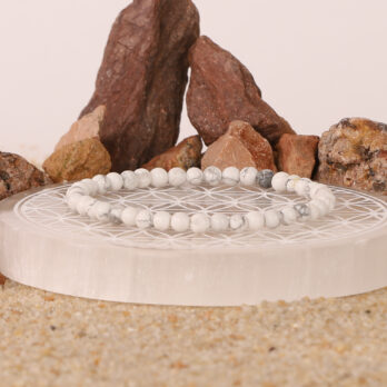 Bracelet Howlite Blanche 'A' perles 4mm 8 YSdL0ICBytvSki5IRe3VMhwUuq11tKxctQHWj9uyRIE