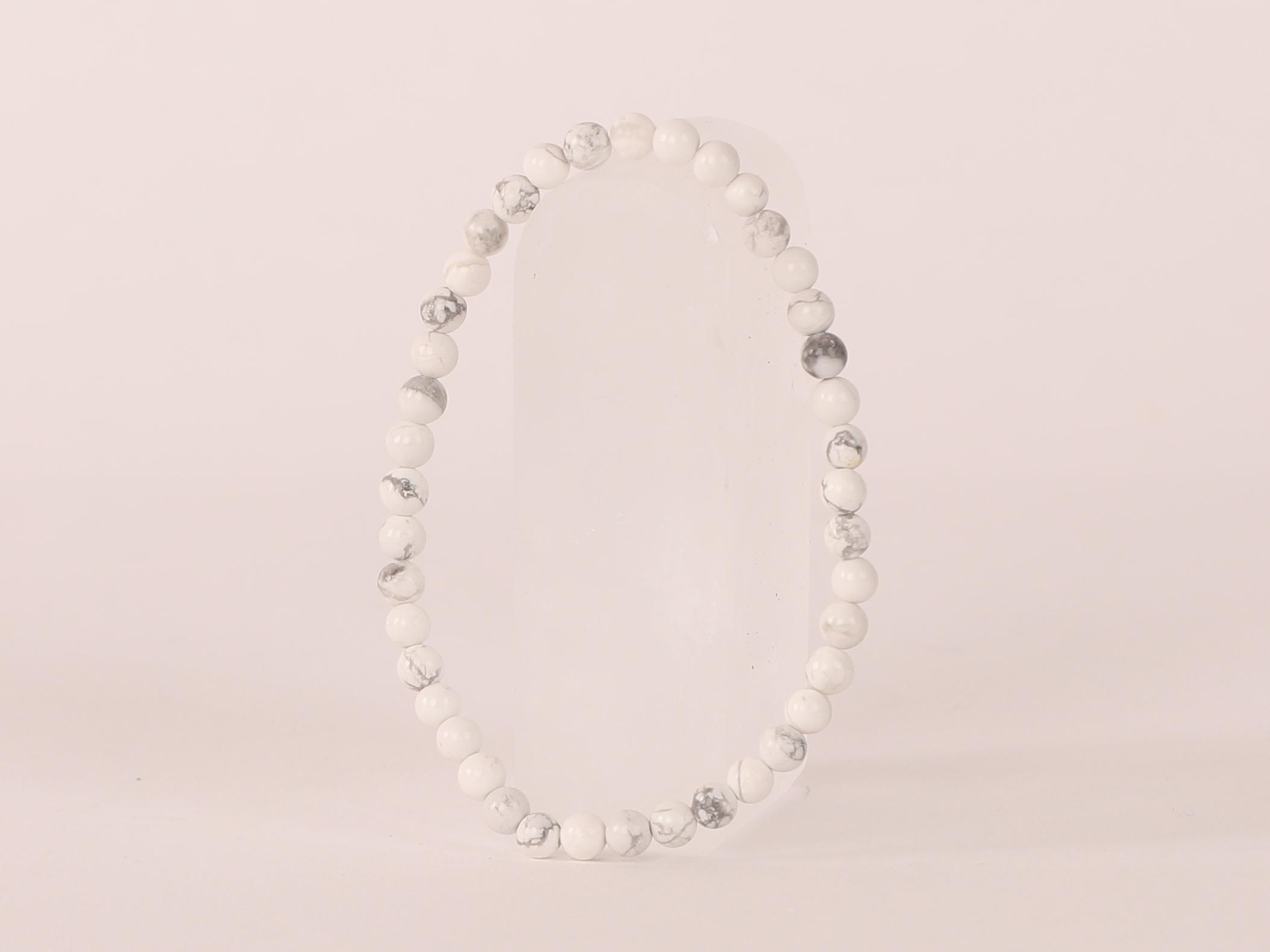 Bracelet Howlite Blanche 'A' perles 4mm