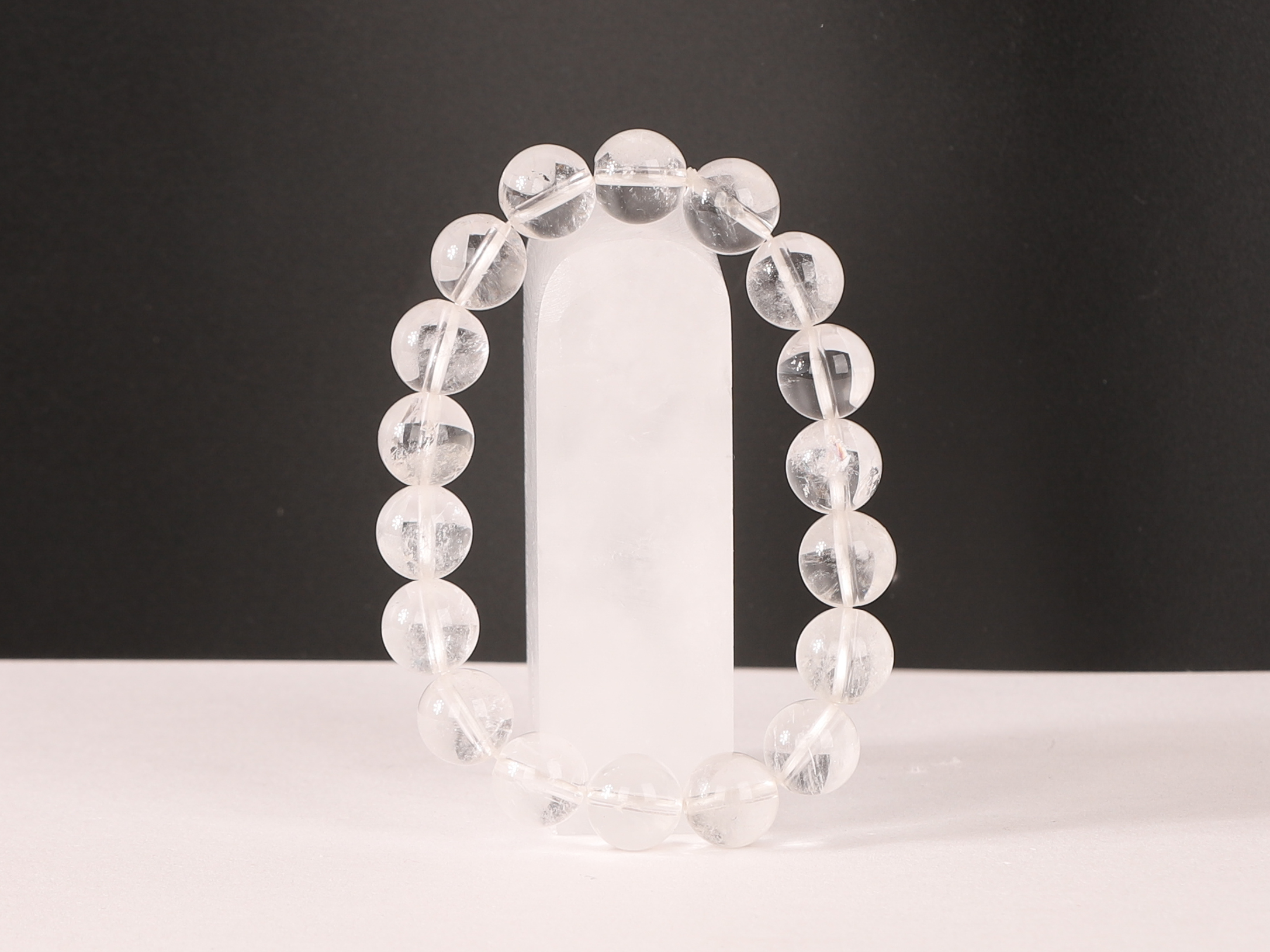 Bracelet Cristal de Roche 'A' perles 10mm