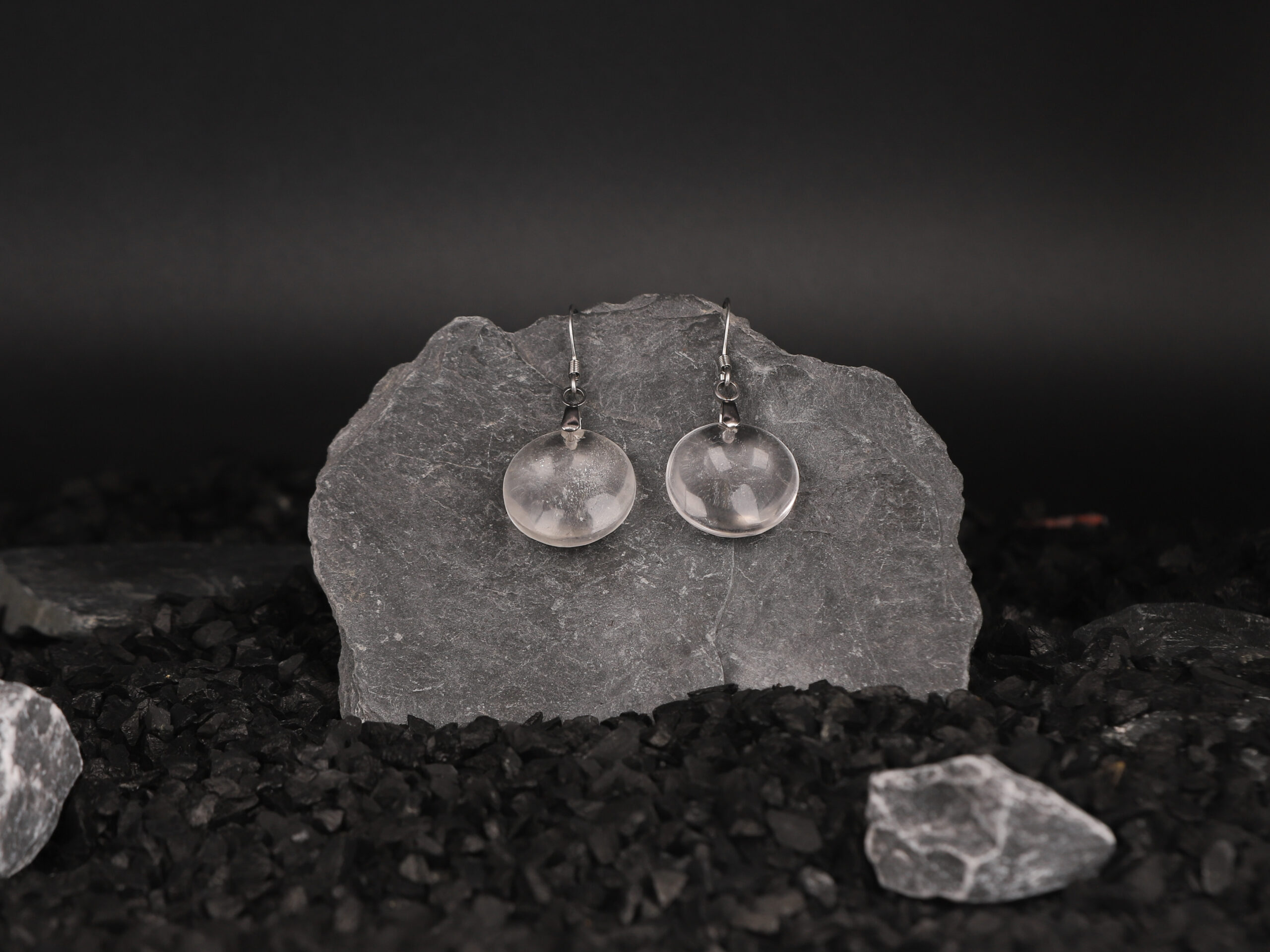 Boucles d'oreilles cercle en Cristal de Roche attache crochet 2 zg062FDPfyWjVi83AUjh6NHYGzl1kX3uZrFnorqgMIs scaled