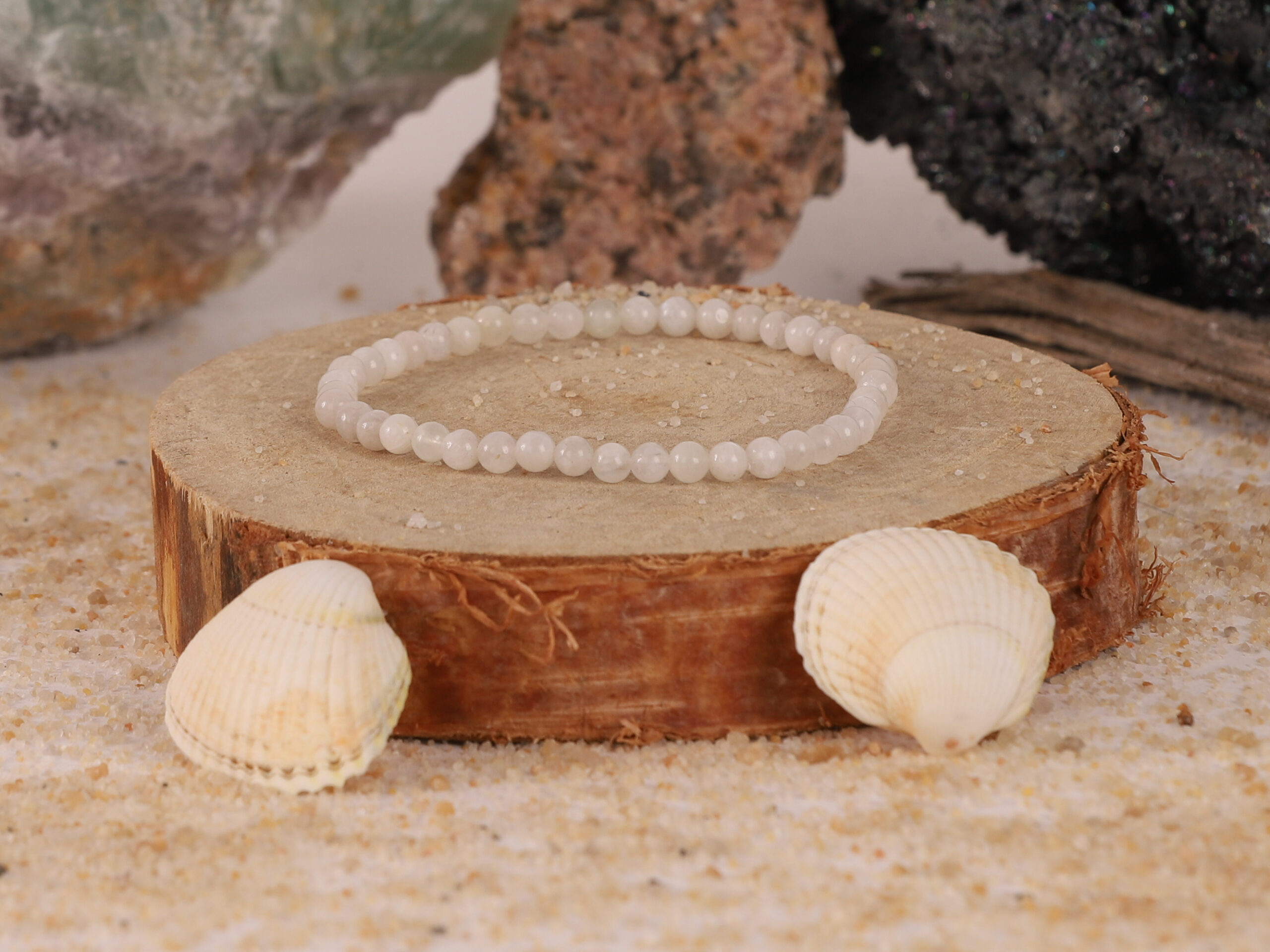 Bracelet Pierre de Lune Blanche 'AA' perles 4mm 3 7fZI3Vooopd8PBPCEbLNdLxCmSeLi5BJzDXfUq3CpVc scaled