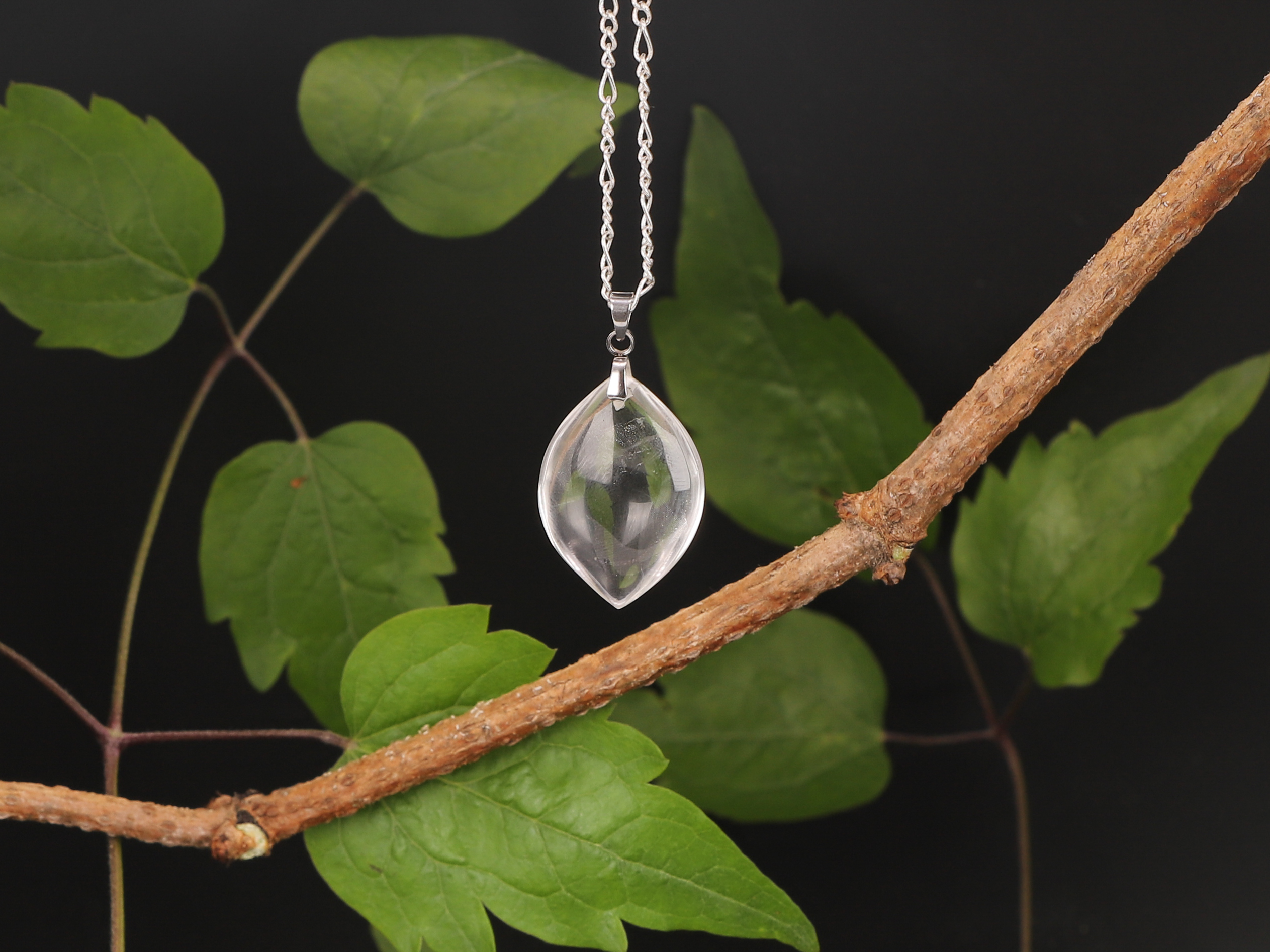 Pendentif marquise Cristal de Roche 3 Zk77CpAocLWf9I4jLu87uGpmmtL7v7A4clgZYuj1kFw