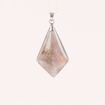 Pendentif cerf volant Labradorite violette