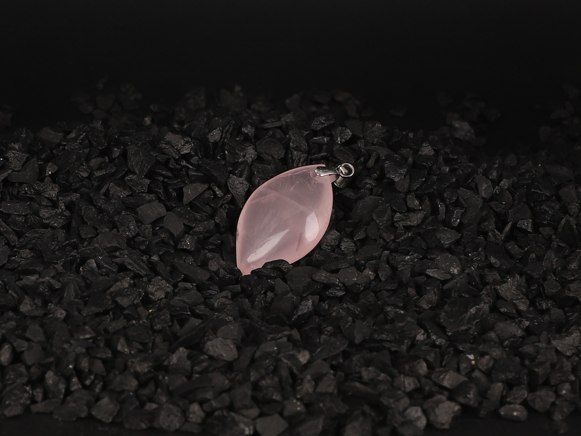 Pendentif marquise Quartz Rose 2 kbNBVudVMsxPB 0 HXtQFHoj5nI4bp46cWZFmOY3wLE