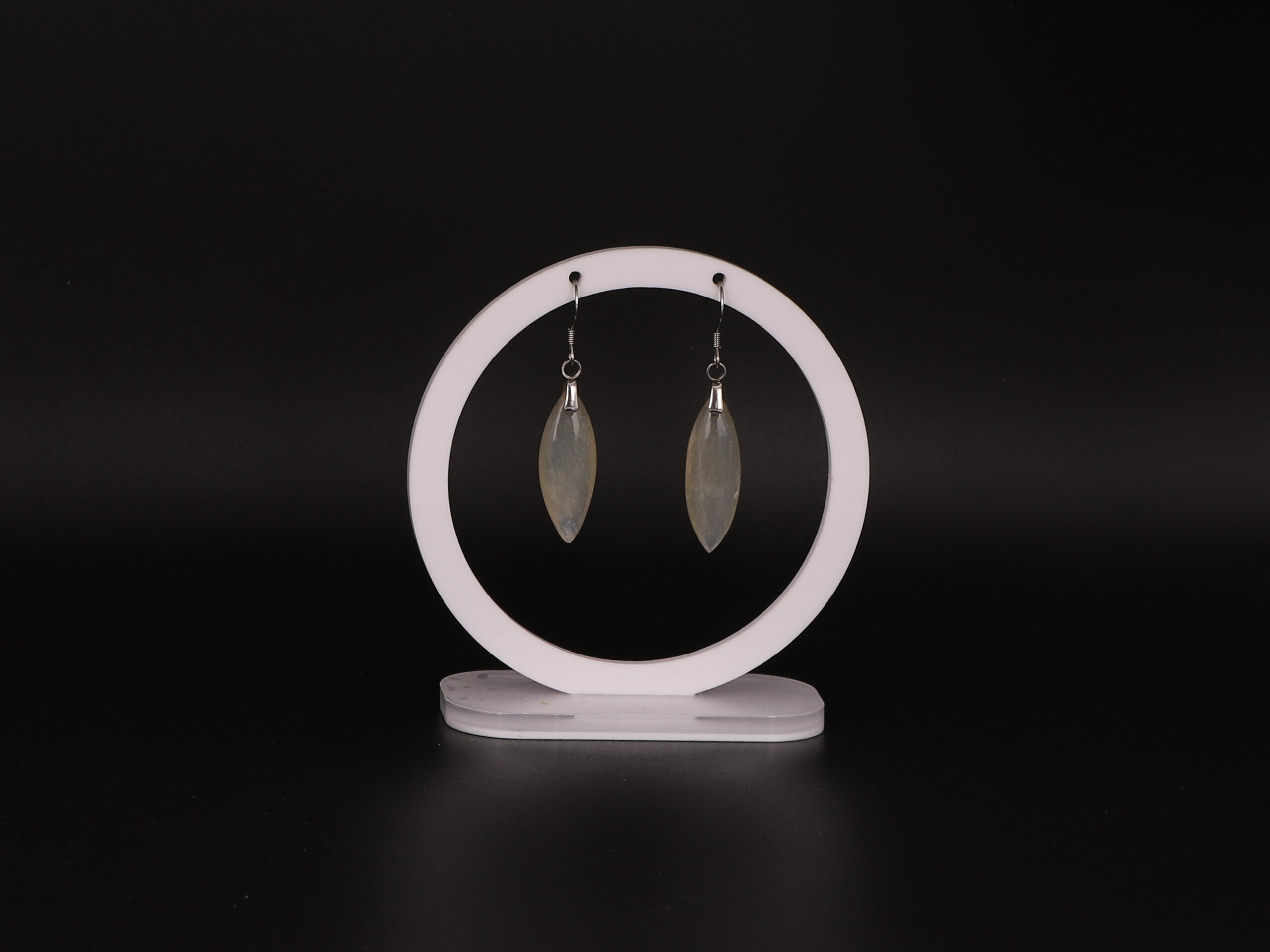 Boucles d'oreilles marquise Pierre de Lune attache crochet