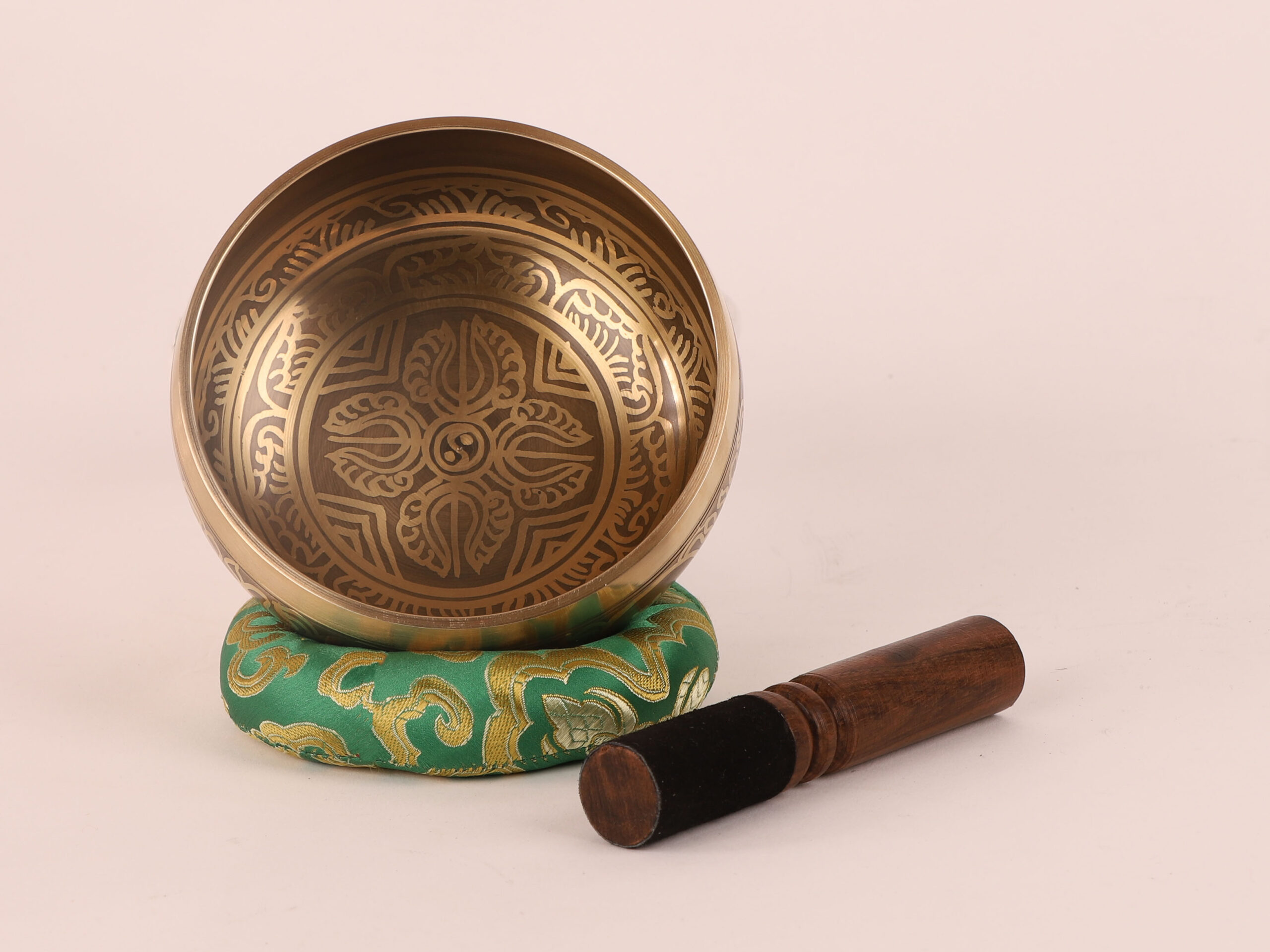 Bol chantant Tibétain "Infini" cm Fait Main 18 Bol chantant Tibétain