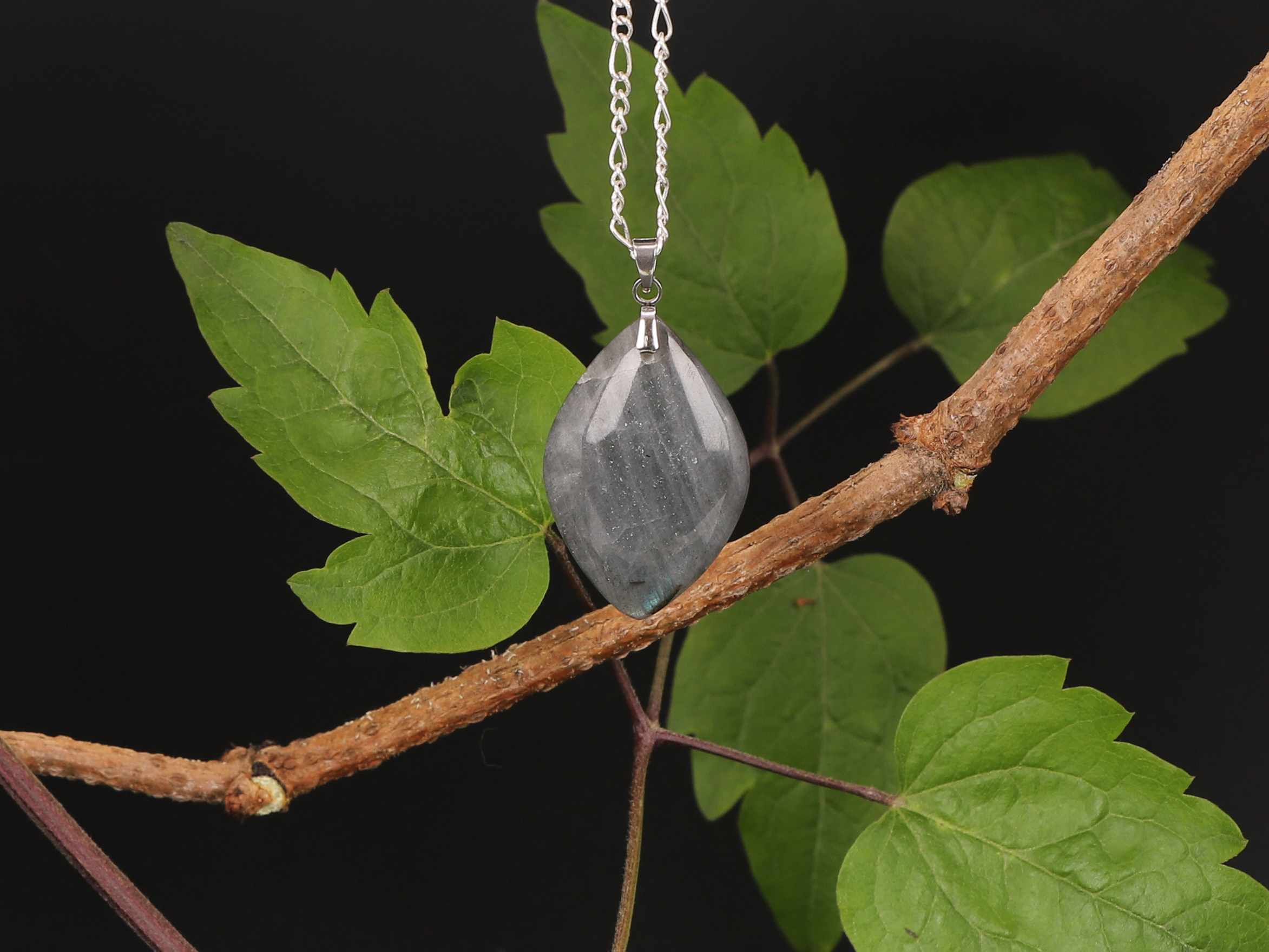 Pendentif marquise Labradorite verte 3 u6AOy7I5oH w7kcISp4eh8 KdO ptuE00hQnY1sUkTE