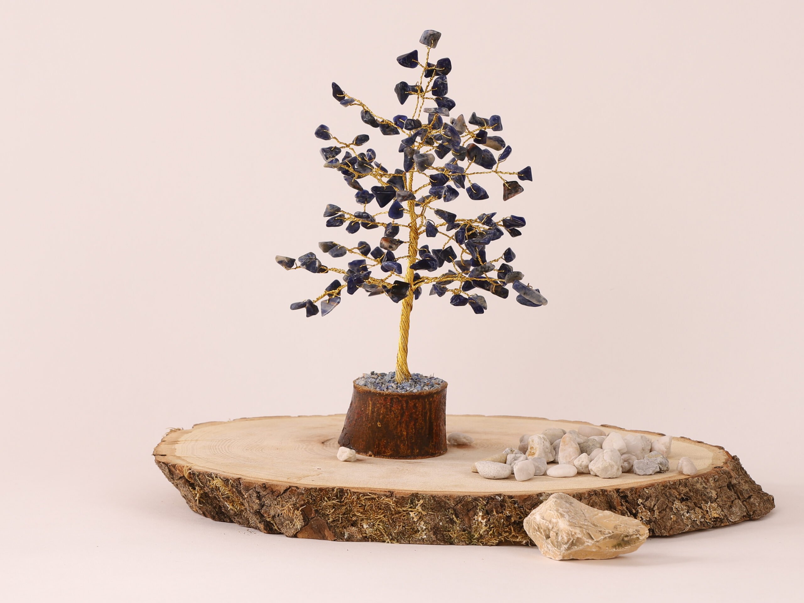 Arbre du bonheur Sodalite 19cm 2 0NwnDZRufsTLMZ1IBhXC1IyQ2khhp50ELn0JwDxgD8c scaled