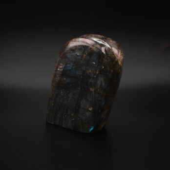 Labradorite Cristalline 9 Dcp1qSXRgxWCZd15ZEYzIW7BAeaaeu7yZbSGYY4gXDk