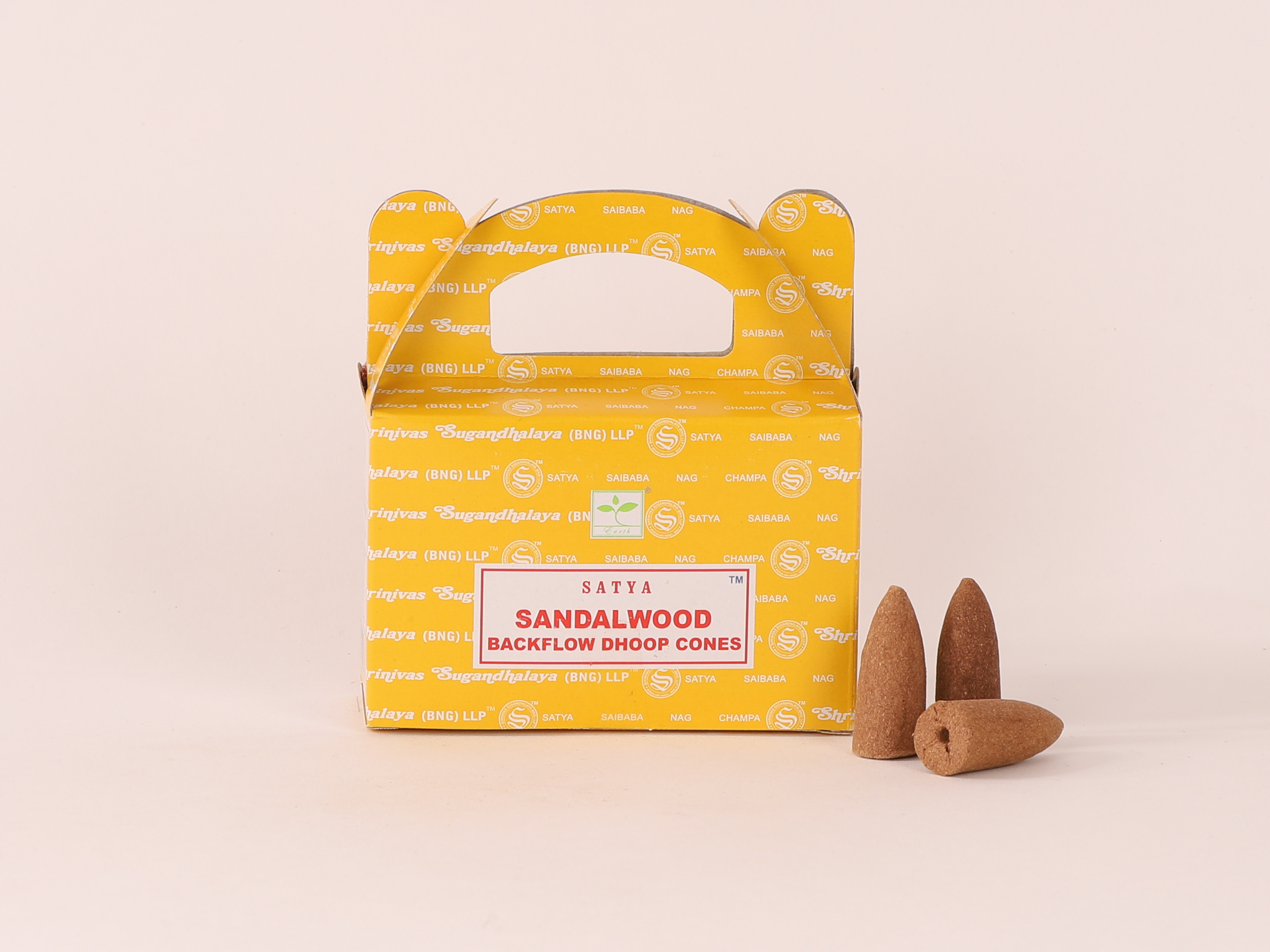 Lot de 3 encens Satya Sandalwood en cônes à refoulement 13 Lot de 3 encens Satya Sandalwood en cônes à refoulement
