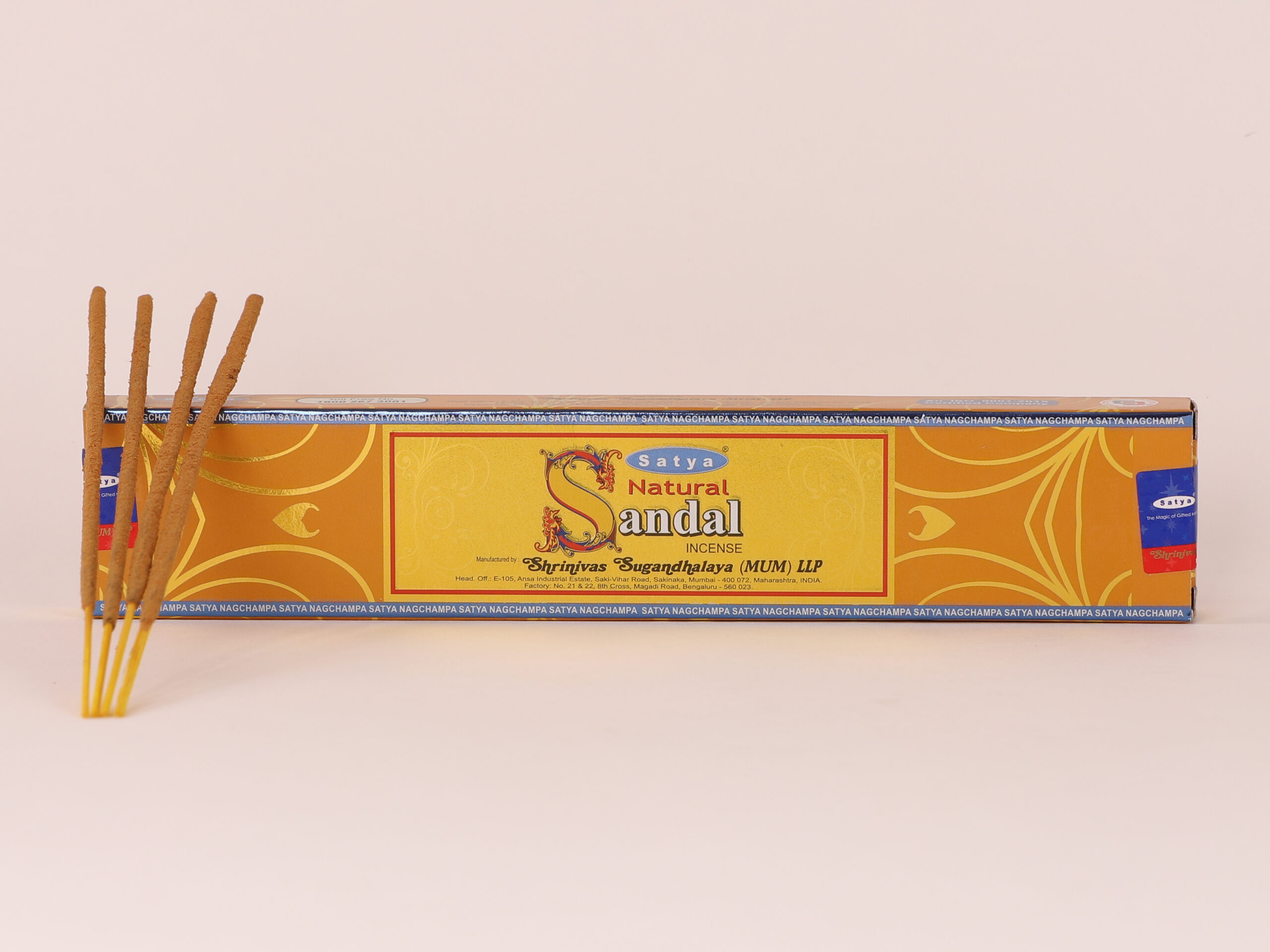 Lot de 5 encens Satya Natural Sandal en bâtons 1 Lot de 5 encens Satya Natural Sandal en bâtons