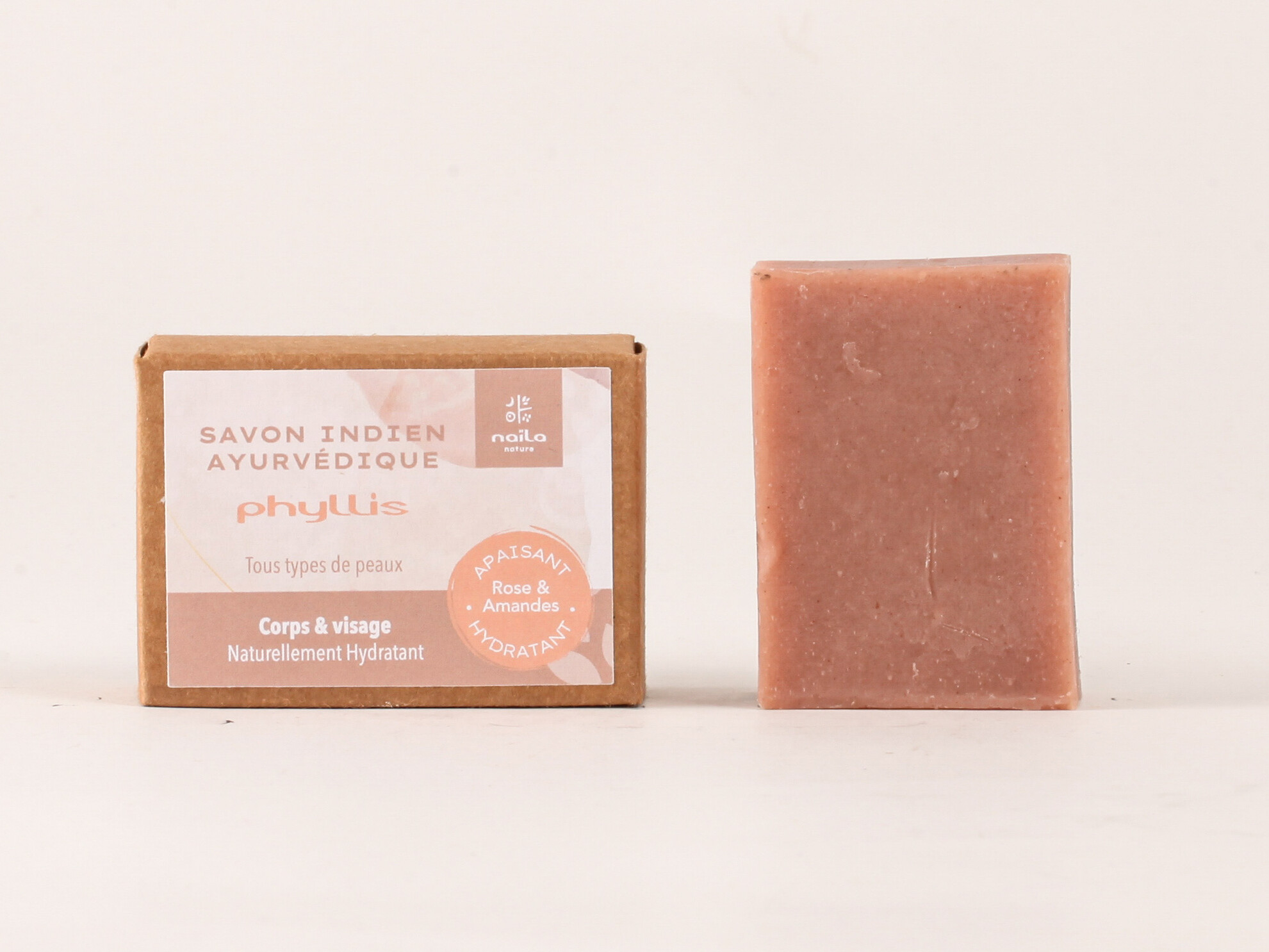 Lot de 2 savons Ayurvédiques Rose & Amande "Phyllis" 11 Lot de 2 savons Ayurvédiques Rose & Amande