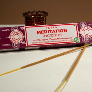 Lot de 5 encens Satya Méditation en bâtons 5 g4oqCALAvSMTRLmrjugBkGTtCAywLx4XcMmQcycRIBY