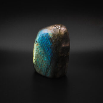 Labradorite Saphirée 9 iFU a1flmkfDNavMkX8GnFbT FWUVLL7JKch4 WDzMw