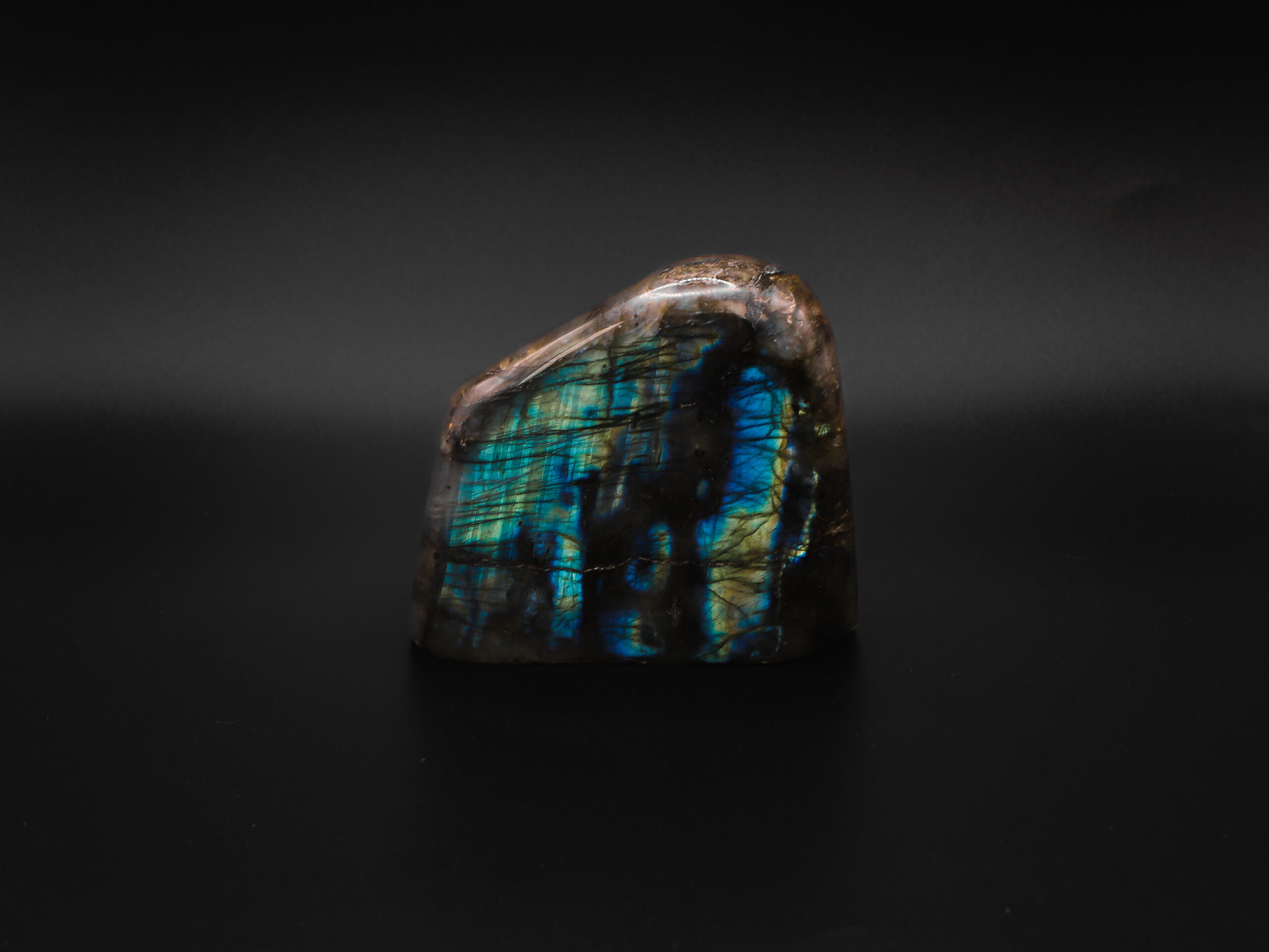 Labradorite Irisée