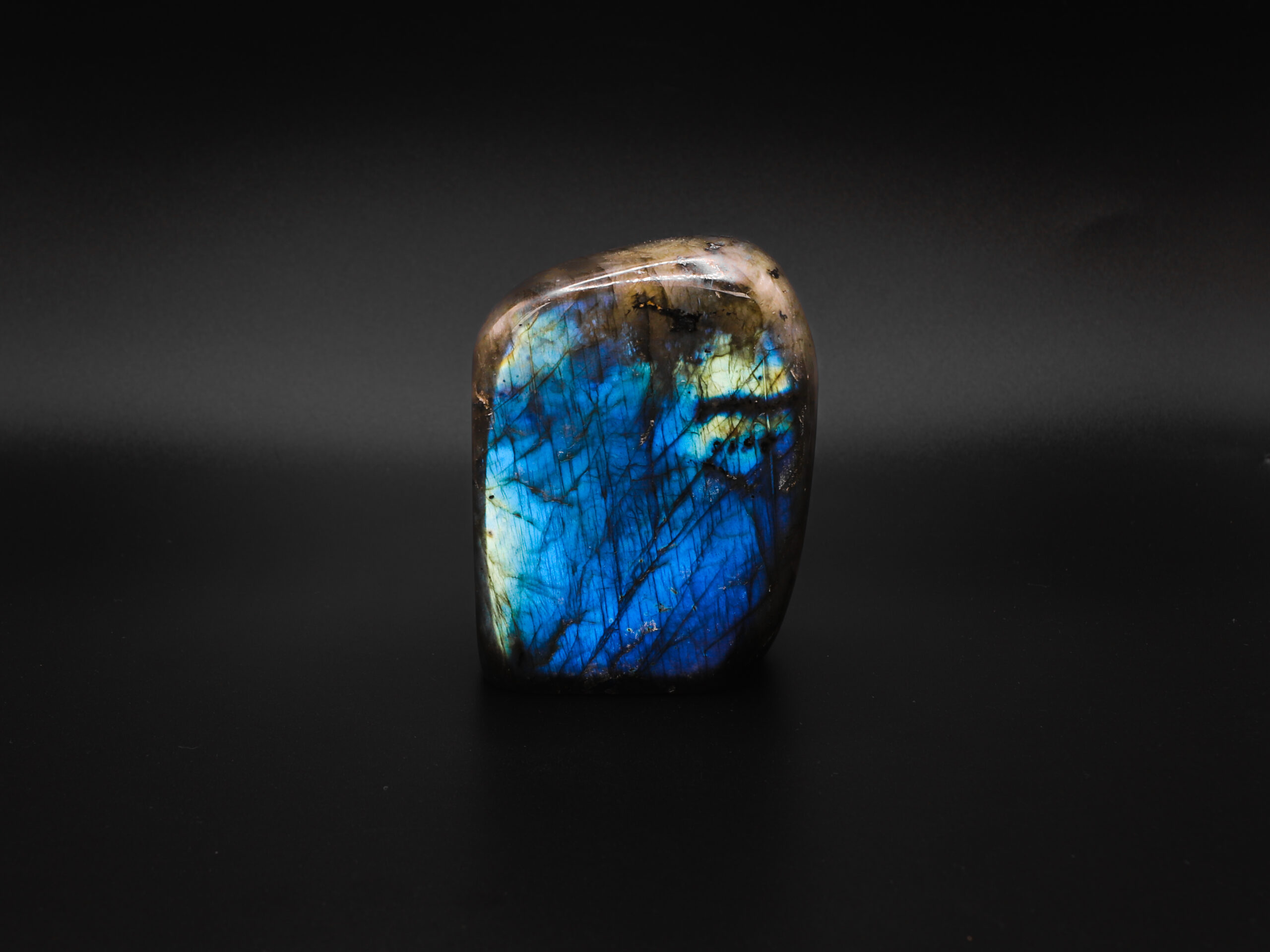 Labradorite Protectrice