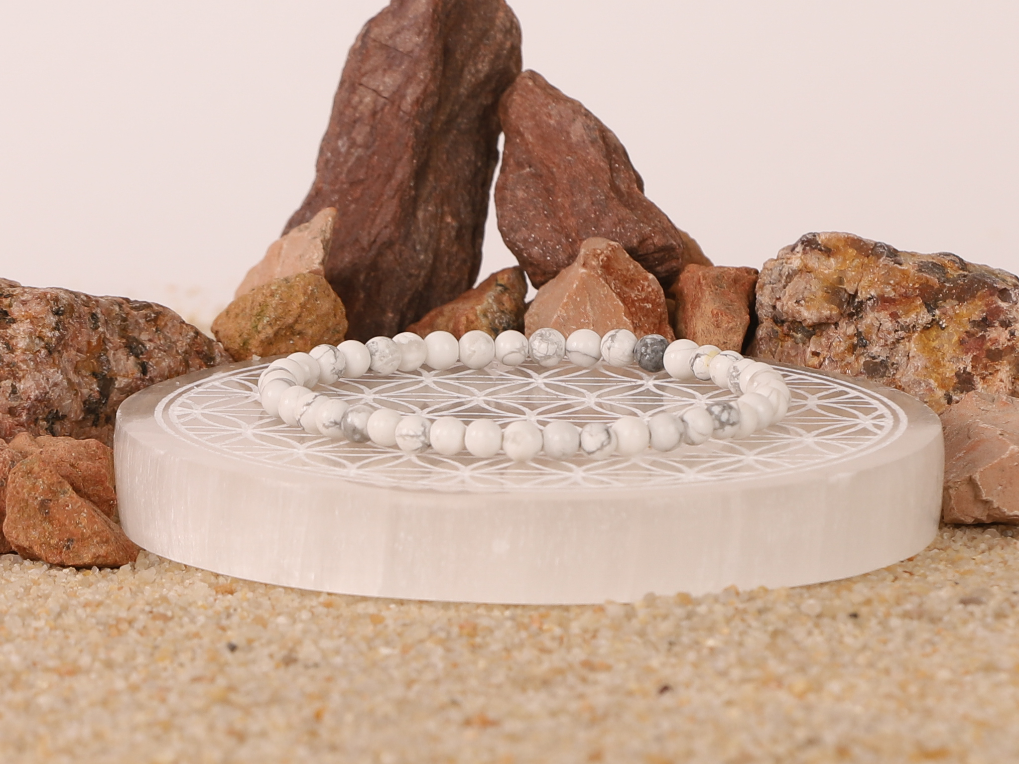 Bracelet Howlite Blanche 'A' perles 4mm 3 XqGg6mc6ZndZi