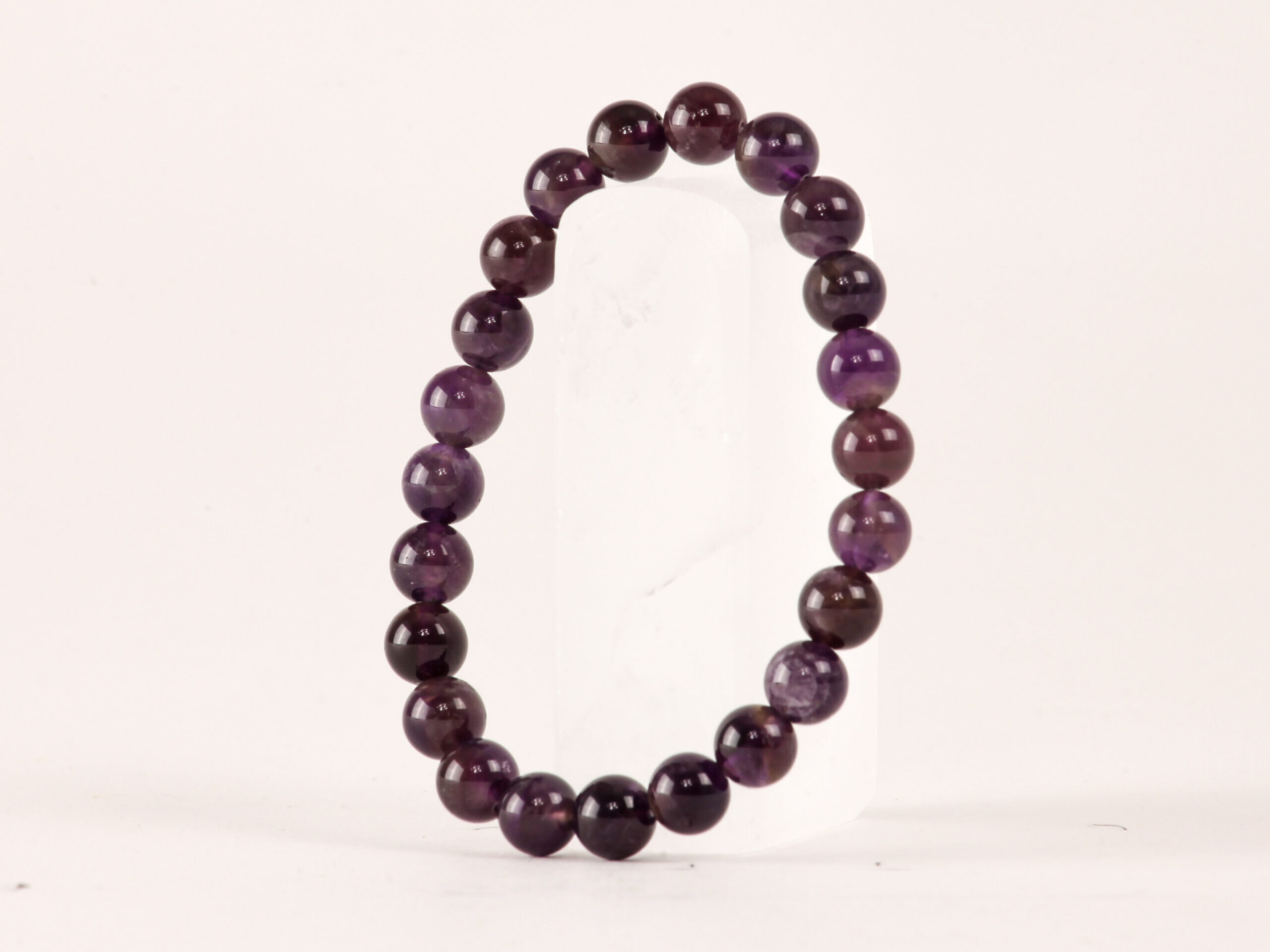 Bracelet Améthyste ‘A’ Dark perles 8mm