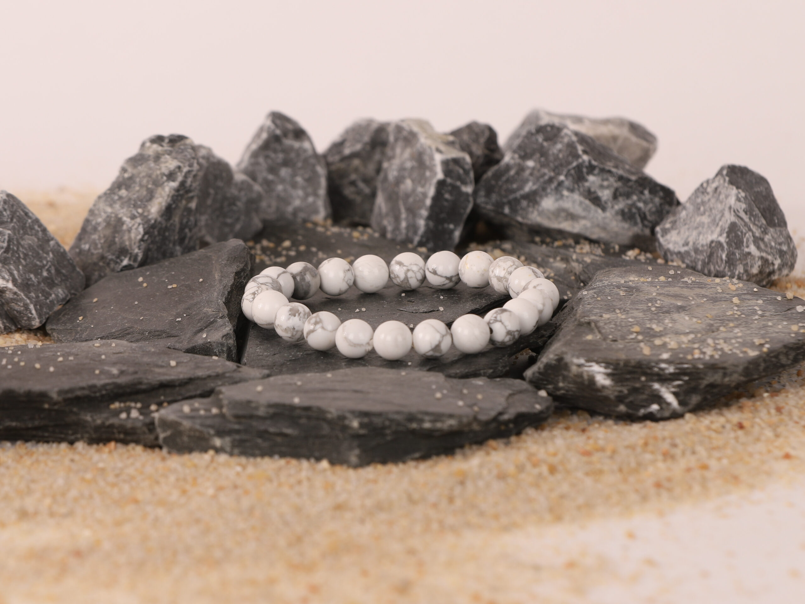 Bracelet Howlite Blanche 'A' perles 8mm 3 fx Zb8Pi0zRAL gJXQuokQHi7dH0erKmXvtTQ2ynKYg scaled