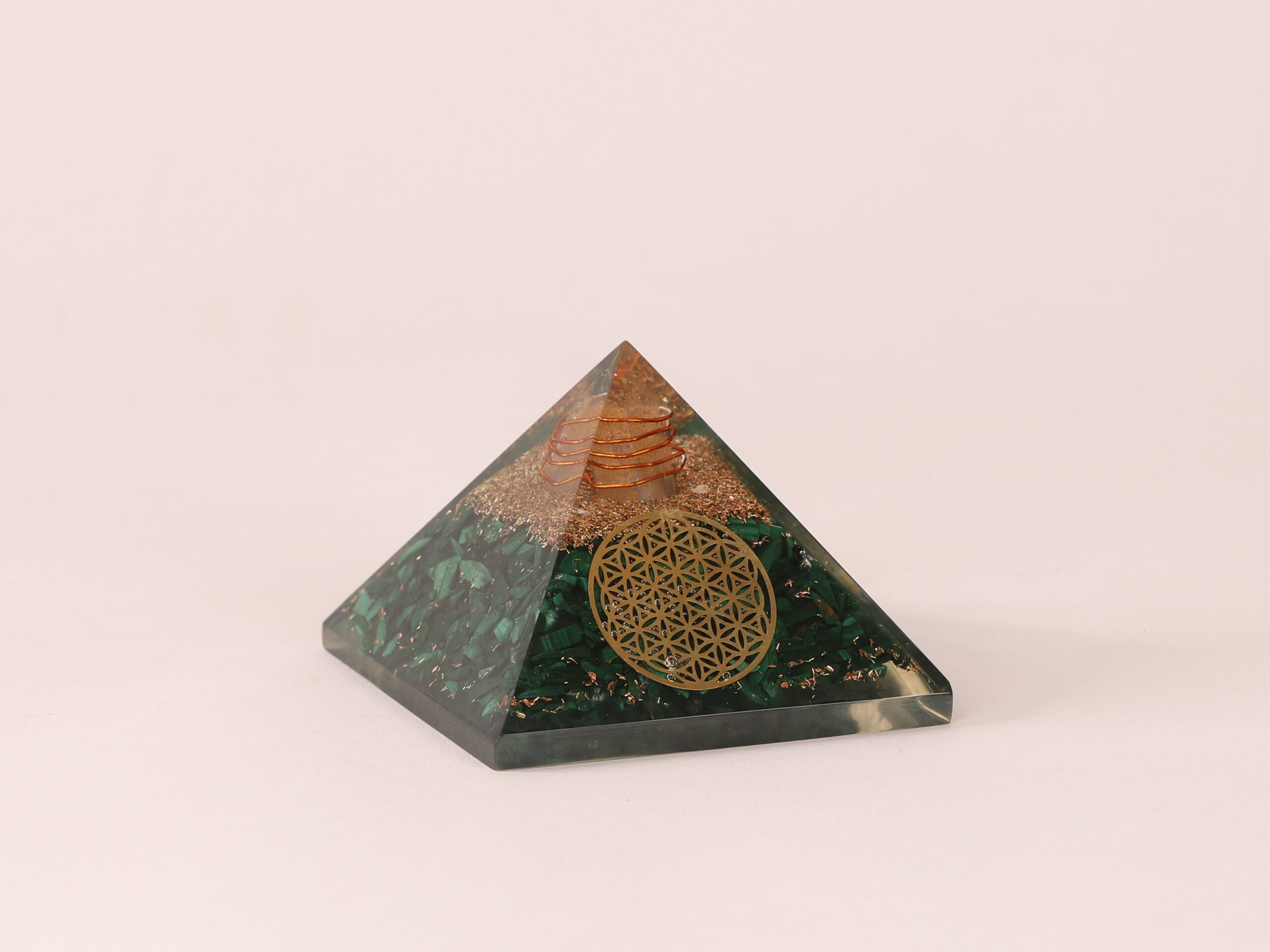 Orgonite pyramide Malachite fleur de vie 2 oEfo aov R3 xivoTavM5Ohicpk8GGtq dxNckIDGPk scaled