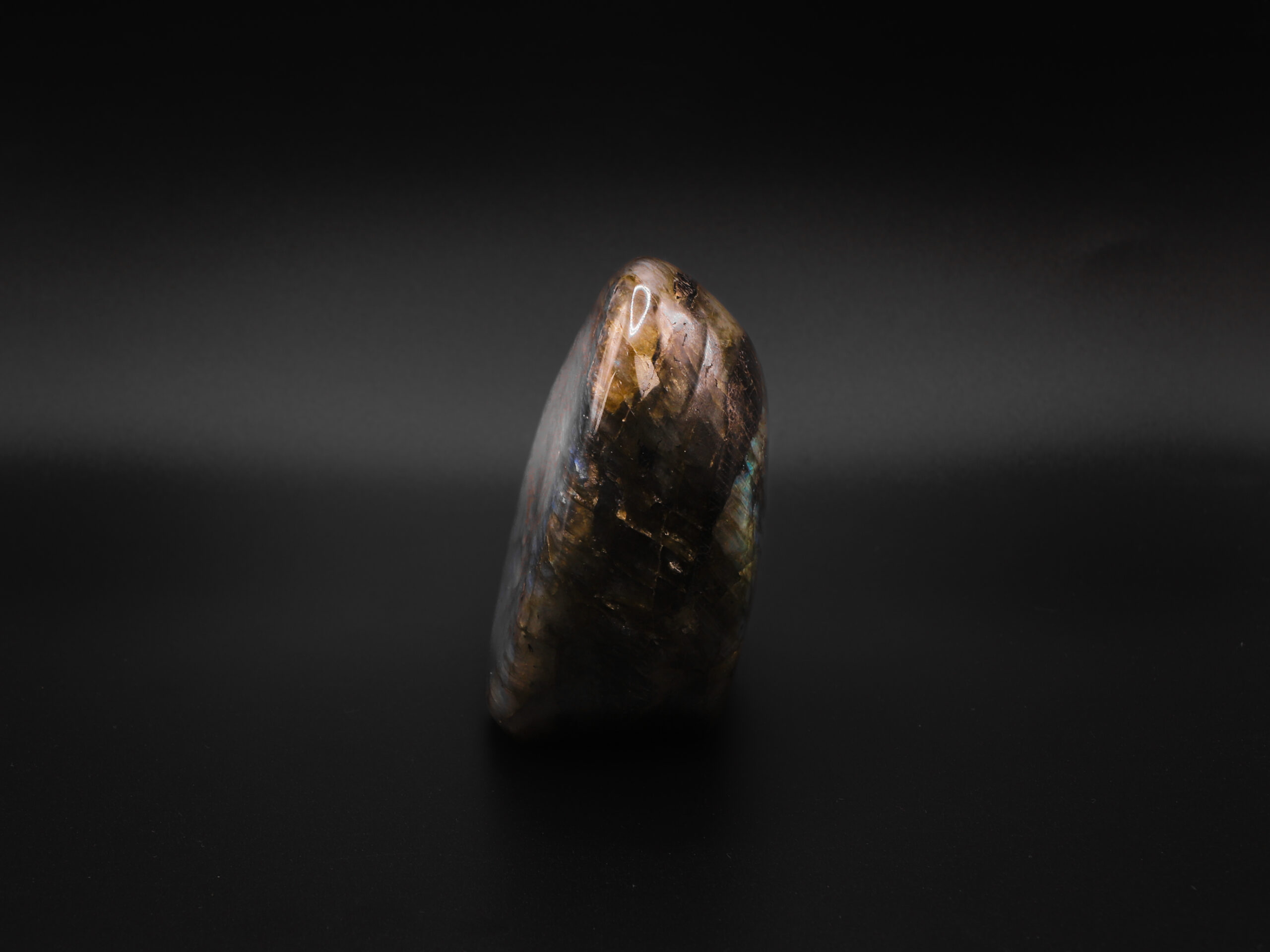 Labradorite Céleste 5 2CSu8bPdXdmdBvdriF8yQz wve9oTiCTGs3 d1QN3w scaled
