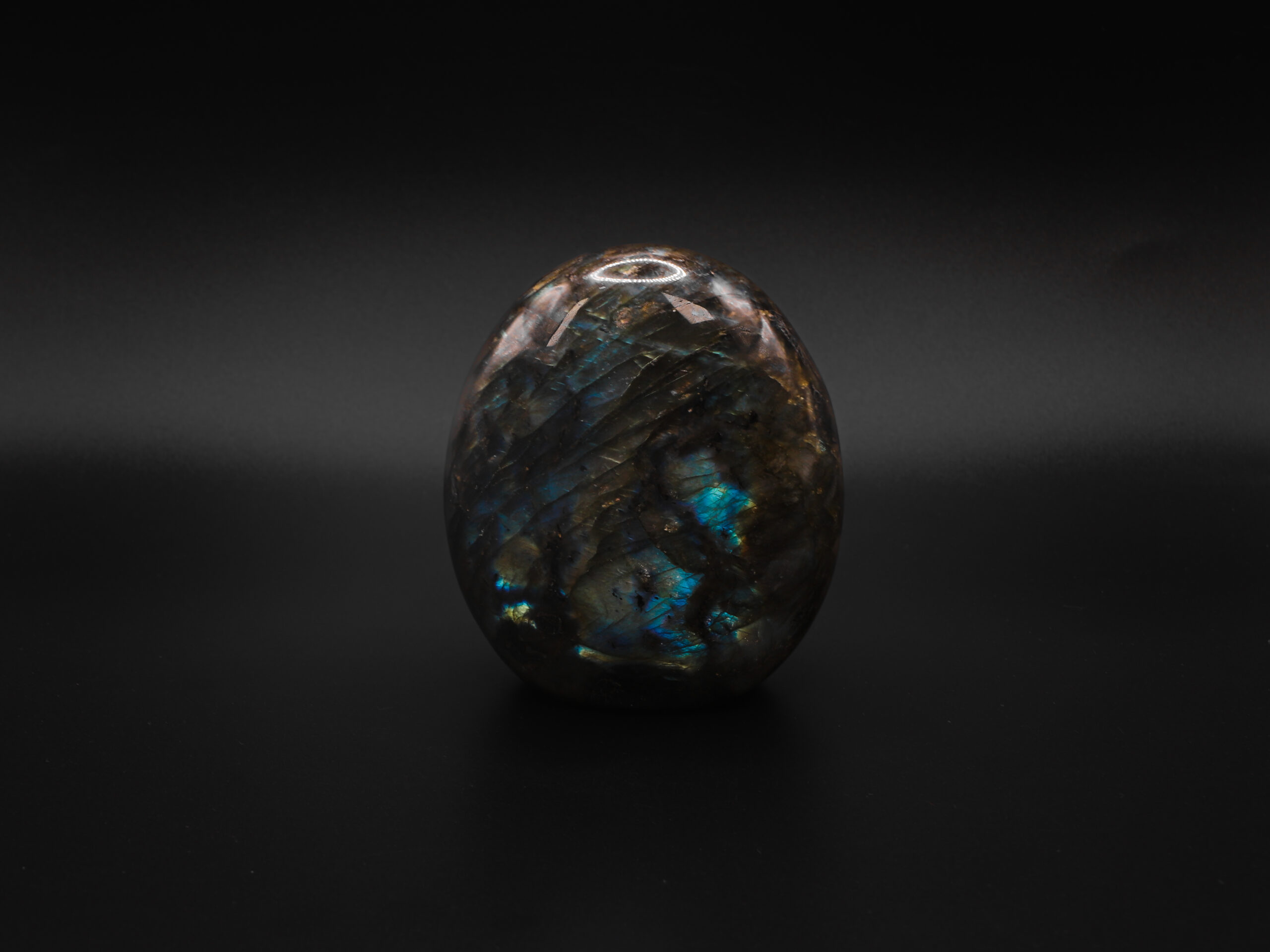 Labradorite Mystique 3 3Bhx3NU8XKnyNxeY9cSCpaHJf6uUnB j0jmVkYj9sSY scaled
