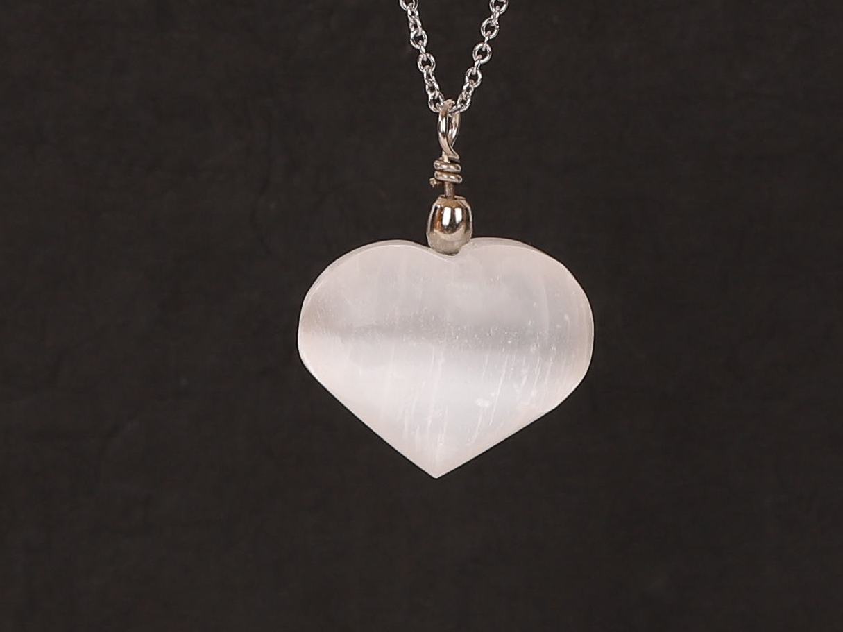 Pendentif cœur Sélénite
