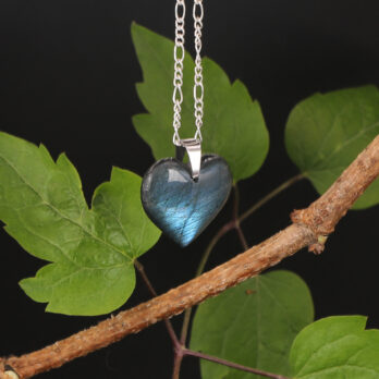 Pendentif coeur Labradorite bleue 7 3Gqgi7DiNrfPFx6ydyI8 KeV0zsiPO0alLa6gR7Tmd8
