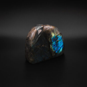 Labradorite Éveillée 10 4oh7xM53frCwyRkAHyOqetgm8hj5B314EbAKXNIB6TY
