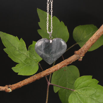 Pendentif coeur Labradorite verte 7 7JxJ0YQjZUb1x G YaXXM9l3EaXrfvEWj cNFkl1G2U