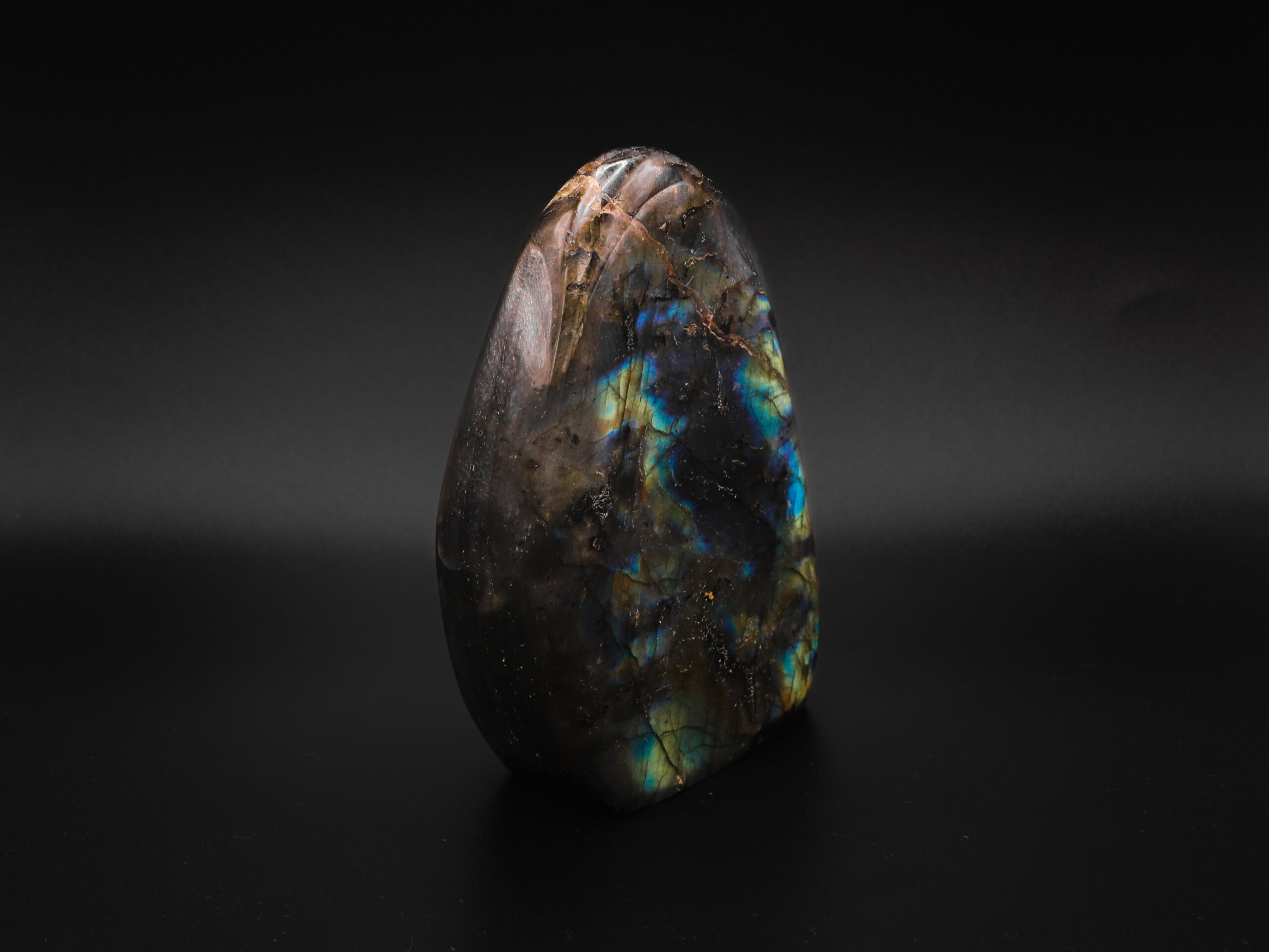 Labradorite Saphir Intérieur 4 7 pZLBG V7rGnUasNzhoBOinVdMRv37pgPDlio8e3tk scaled
