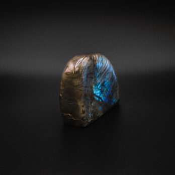 Labradorite Tellurique
