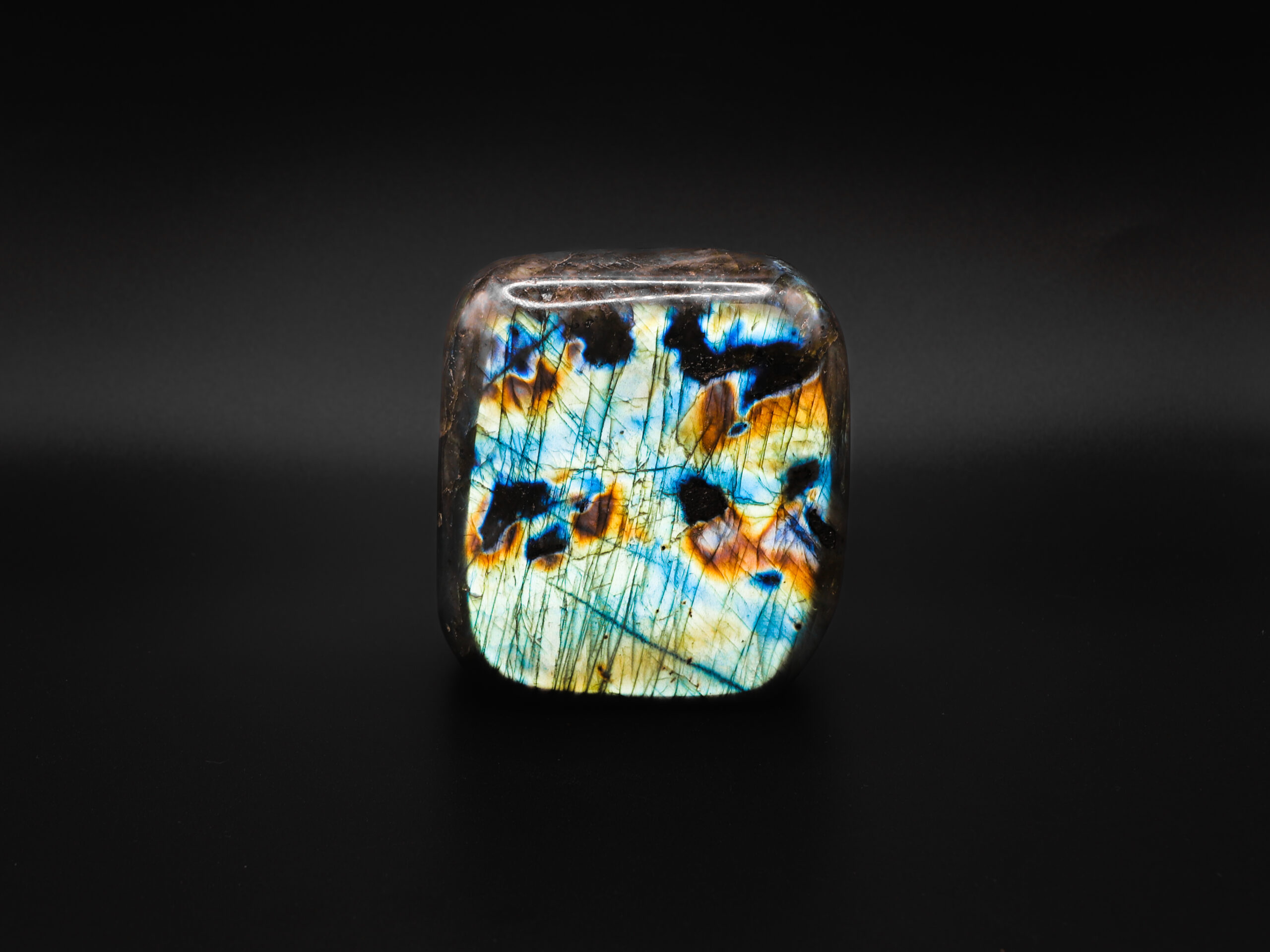 Labradorite Divine 16 Labradorite Divine