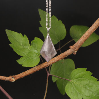 Pendentif cerf volant Labradorite violette 7 G p nuVaDolsMt8F3apNJsaXx5BZzCJC8sToXbips5E