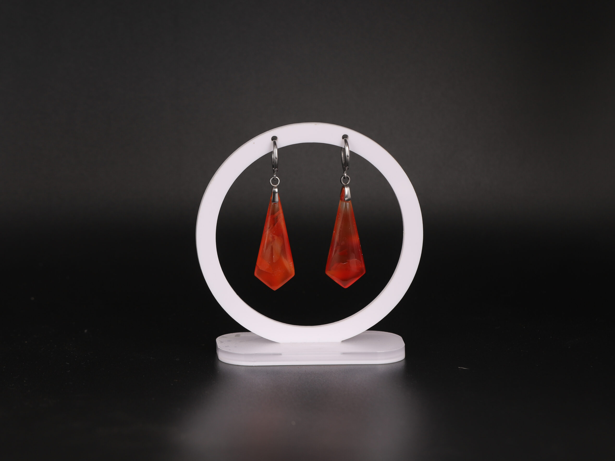 Boucles d'oreilles cravate en Cornaline attache ronde