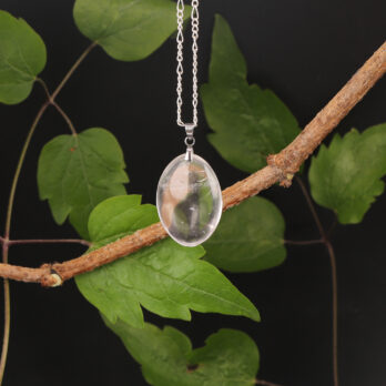 Pendentif ovale Cristal de Roche 7 V6OgVOU8xuDD sVPCdtbjpv0uVvkRg4QNkzm2g D6gk