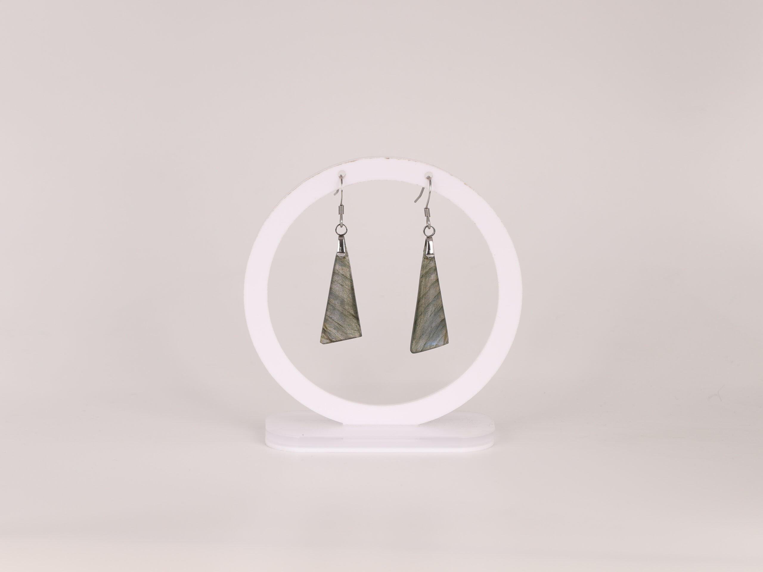 Boucles d'oreilles triangle Labradorite bleue attache crochet