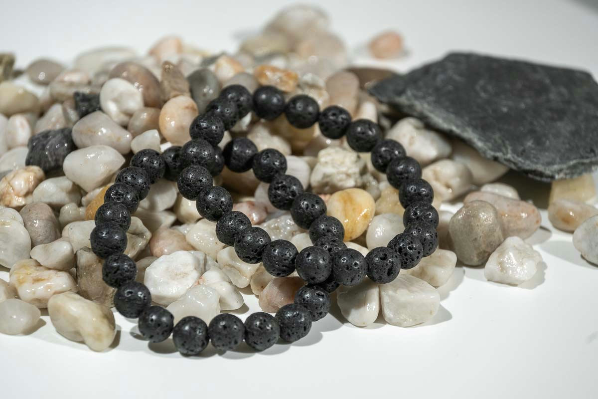 Bracelet Pierre de Lave 'A' perles 8mm 2