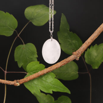 Pendentif ovale Cristal de Roche blanc 7 axdYxRa7ERhLsf qnDYAkdk N CFm40sOdelqC5Ns0