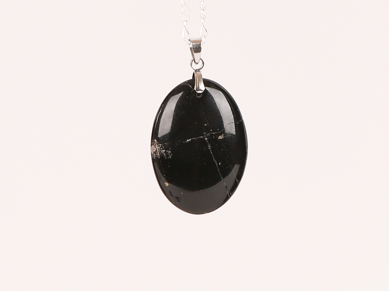 Pendentif ovale Tourmaline Noire