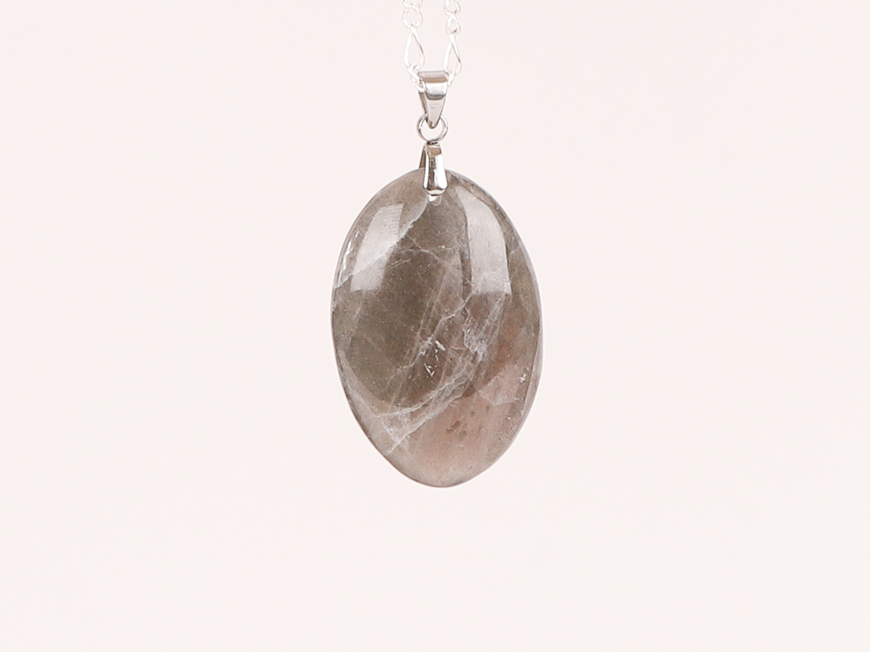Pendentif ovale Labradorite violette