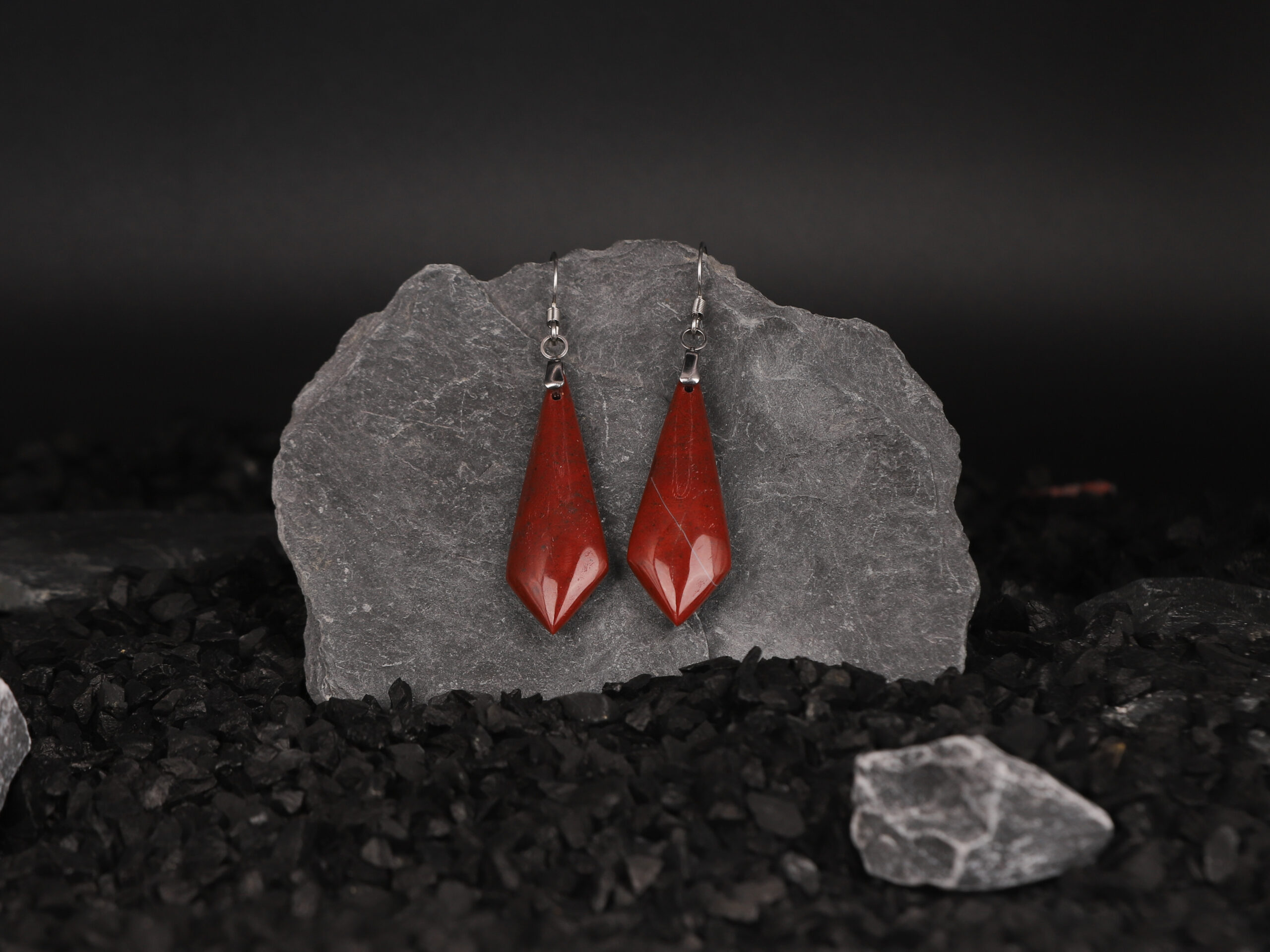 Boucles d'oreilles cravate Jaspe Rouge attache crochet 2 g4sBB75H6b9WvpfNCs4dnzjc29eDbk2tBYO2EP5efl0 scaled