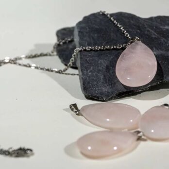 Pendentif larme Quartz Rose 5 kKAKtiiCTJ3IZ1RJHOJ43aX6bCv5cow98baDkBWNP20